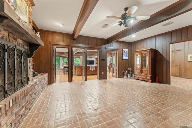 3730 Floyd Dr, Baton Rouge, LA 70808