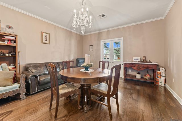 3730 Floyd Dr, Baton Rouge, LA 70808