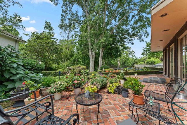 3730 Floyd Dr, Baton Rouge, LA 70808