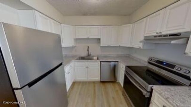 35 Parkwood Street Apt 2, Albany, NY 12208