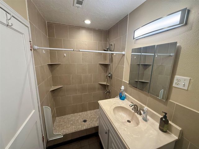 506 Ogilvie Street, Houston, TX 77017