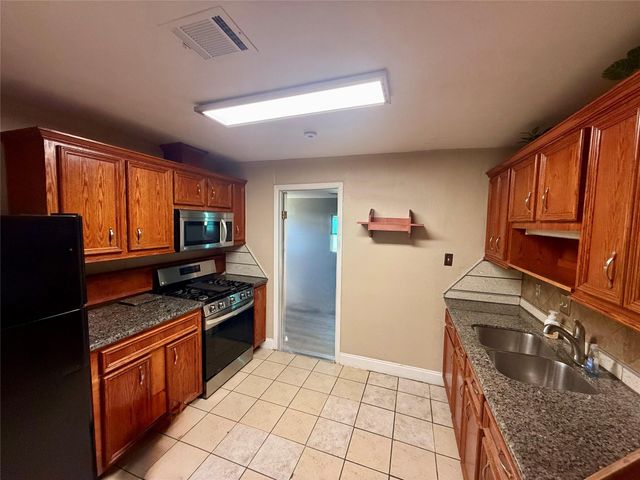 506 Ogilvie Street, Houston, TX 77017