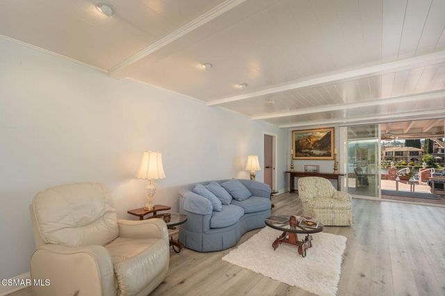 2704 Lakeridge Lane, Westlake Village, CA 91361