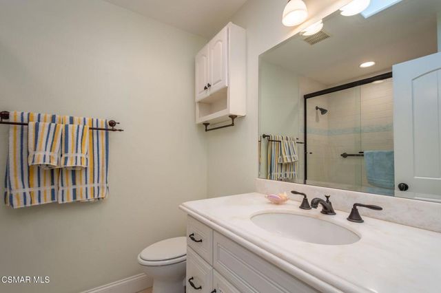 2704 Lakeridge Lane, Westlake Village, CA 91361