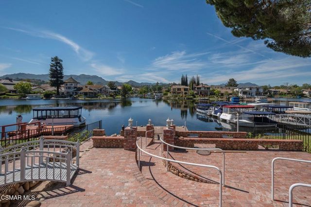 2704 Lakeridge Lane, Westlake Village, CA 91361