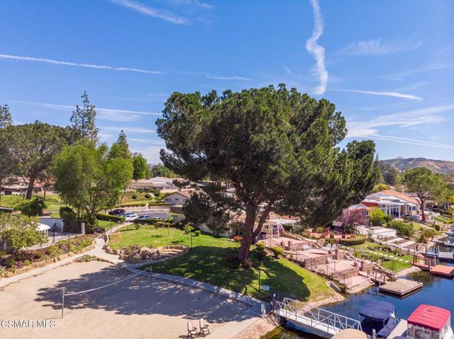 2704 Lakeridge Lane, Westlake Village, CA 91361