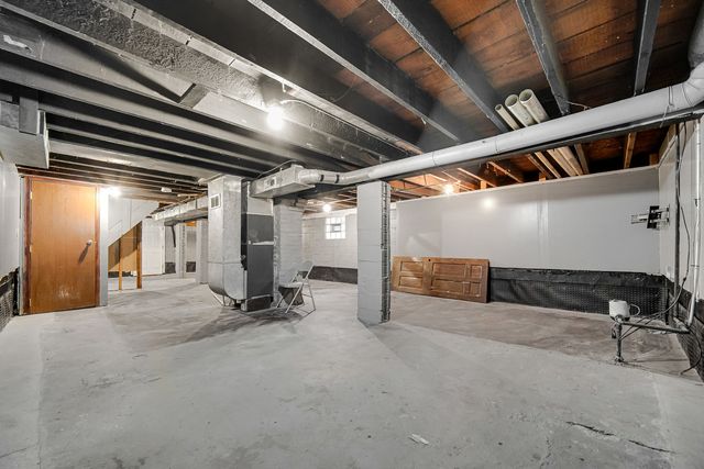 554 Douglas Avenue, Calumet City, IL 60409