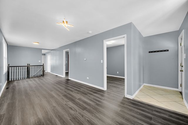 554 Douglas Avenue, Calumet City, IL 60409