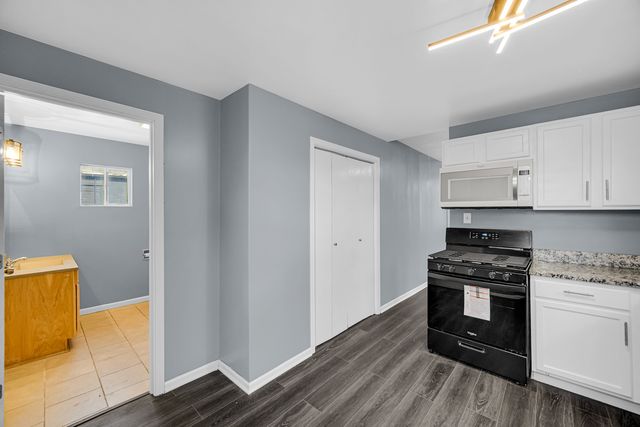 554 Douglas Avenue, Calumet City, IL 60409