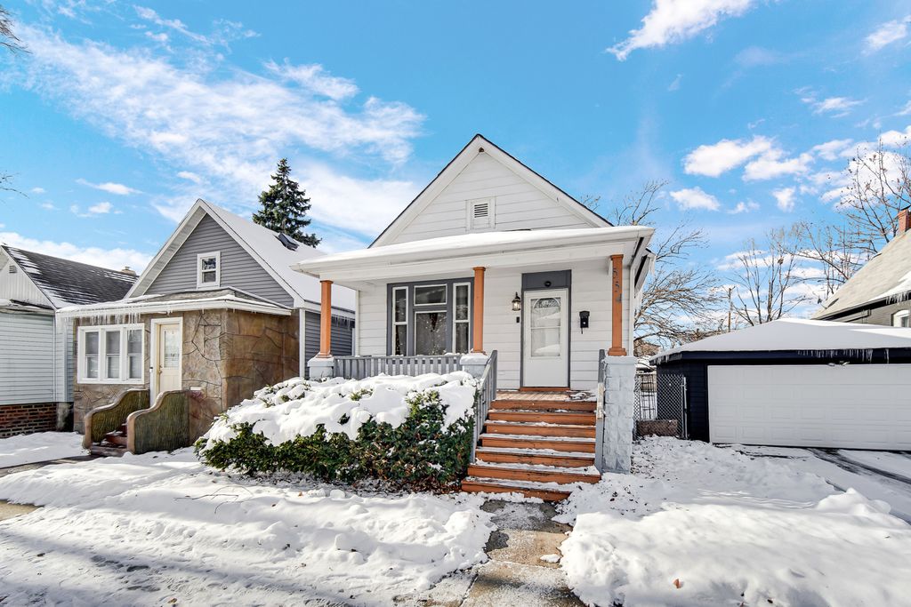 554 Douglas Avenue, Calumet City, IL 60409