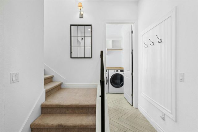 3 Camwood TRL, The Hills, TX 78738