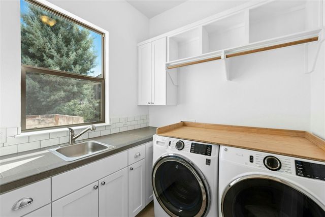 3 Camwood TRL, The Hills, TX 78738