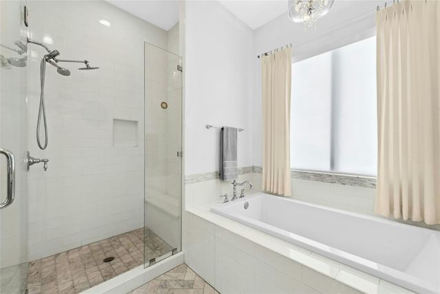 3 Camwood TRL, The Hills, TX 78738