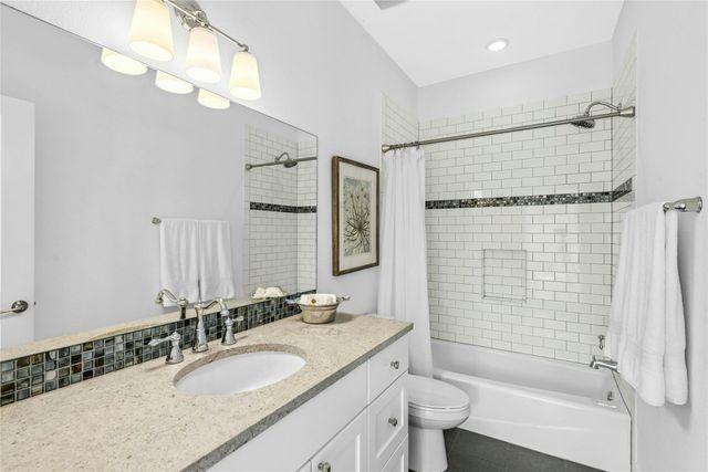 3 Camwood TRL, The Hills, TX 78738