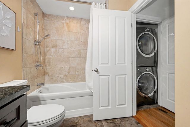 5 Clarks Hill Ln 5, Framingham, MA 01702
