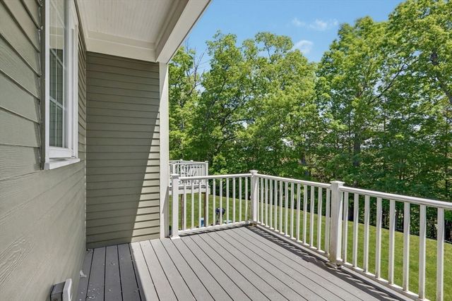 5 Clarks Hill Ln 5, Framingham, MA 01702
