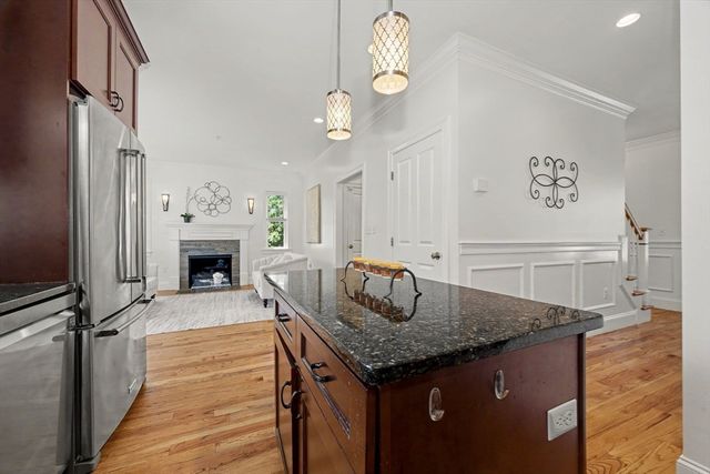 5 Clarks Hill Ln 5, Framingham, MA 01702