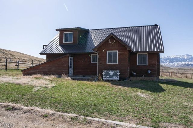 16 Caddis Ln, Cody, WY 82414 property photo