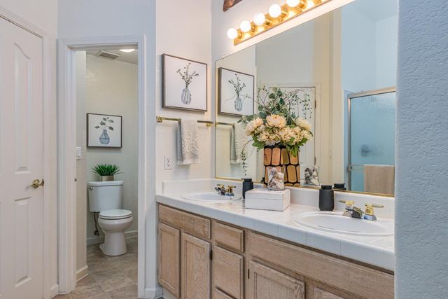 2711 San Miguel Ct, Rocklin, CA 95765