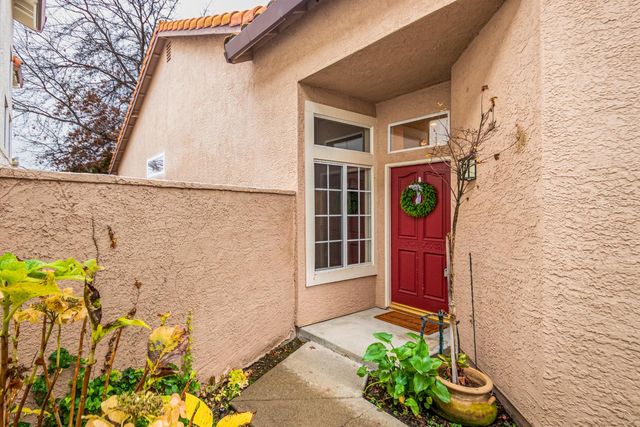 2711 San Miguel Ct, Rocklin, CA 95765