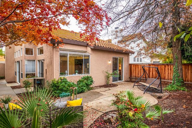 2711 San Miguel Ct, Rocklin, CA 95765