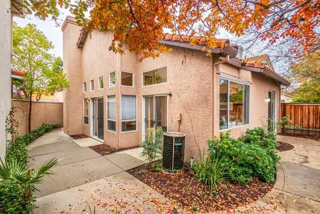 2711 San Miguel Ct, Rocklin, CA 95765