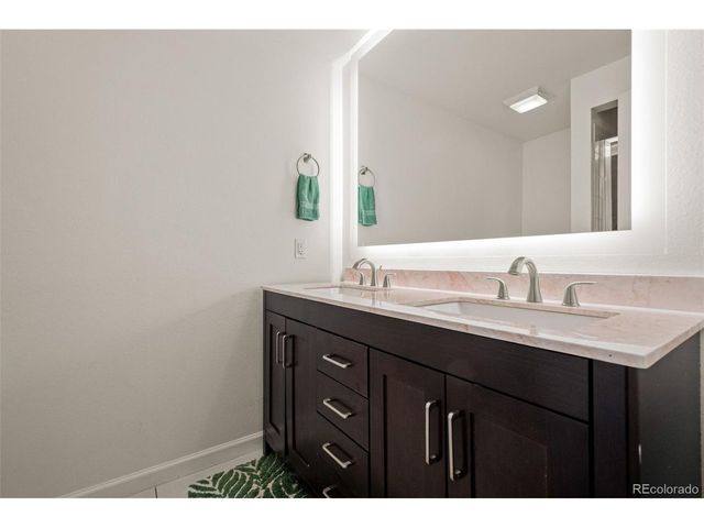 5536 S Lowell Blvd, Littleton, CO 80123