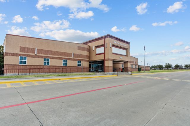 103 Northampton Drive, Justin, TX 76247