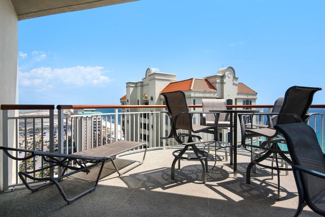 8501 Gulf Boulevard W-PH3A, Navarre, FL 32566