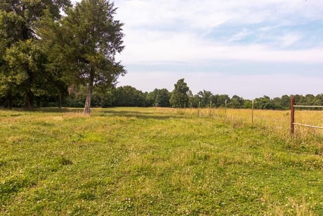 1576 County Road 221, Thayer, MO 65791