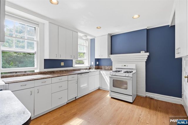 126 Wildwood Avenue, Montclair, NJ 07043