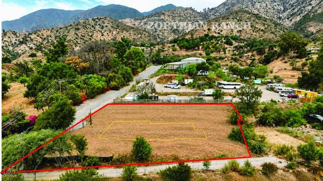 3698 Fair Oaks Avenue, Altadena, CA 91001