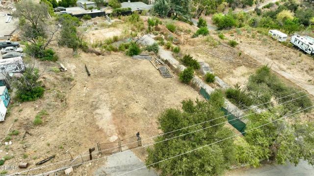 3698 Fair Oaks Avenue, Altadena, CA 91001