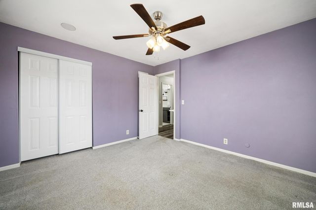 3201 W WILSHIRE Drive, Peoria, IL 61614