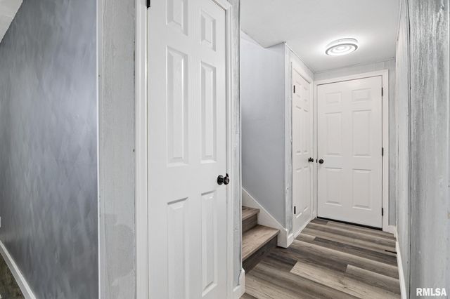 3201 W WILSHIRE Drive, Peoria, IL 61614