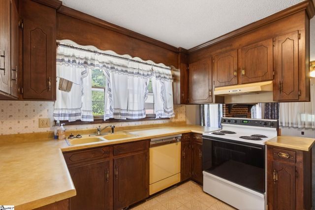 306 Hamby Drive, Mauldin, SC 29607