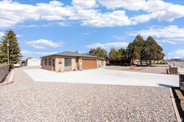 357 E MAIN ST, Enterprise, UT 84725