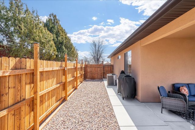 357 E MAIN ST, Enterprise, UT 84725