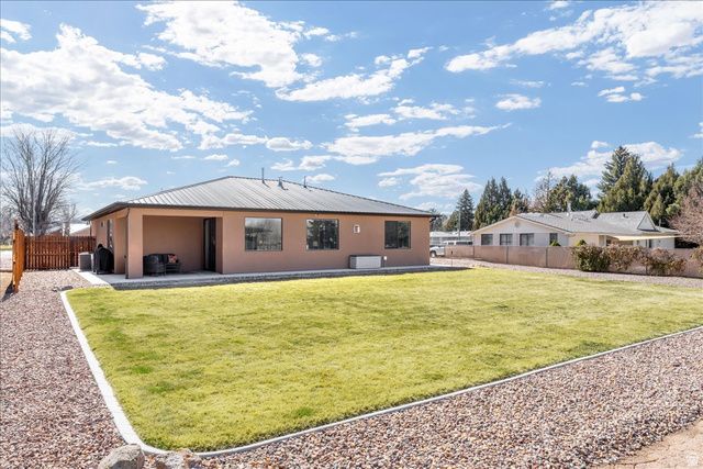 357 E MAIN ST, Enterprise, UT 84725