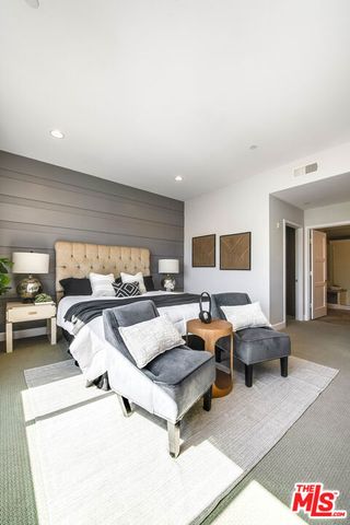 10878 Bloomfield Street 406, Toluca Lake (los Angeles), CA 91602
