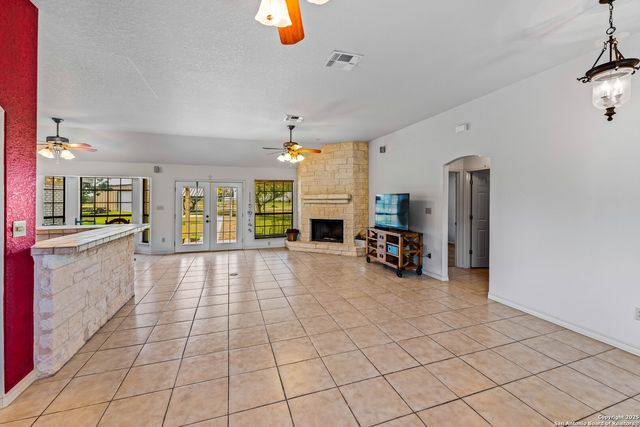 12905 Pittman, Adkins, TX 78101