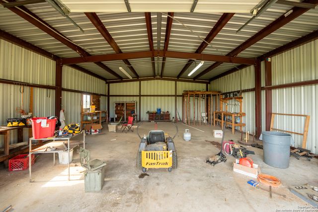 12905 Pittman, Adkins, TX 78101