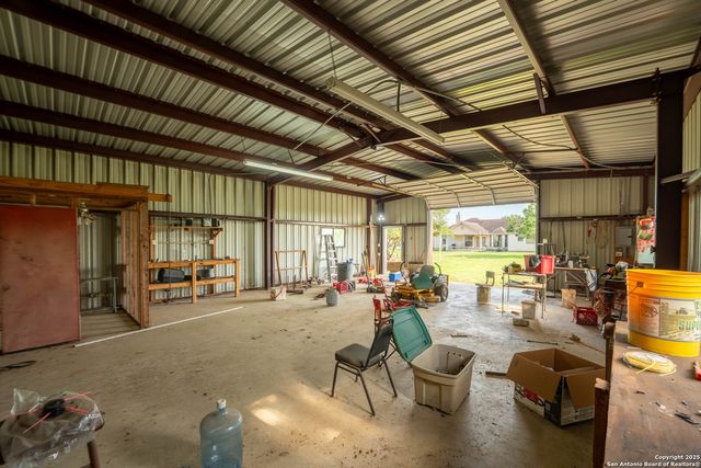 12905 Pittman, Adkins, TX 78101