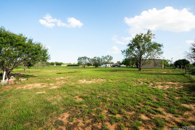 12905 Pittman, Adkins, TX 78101