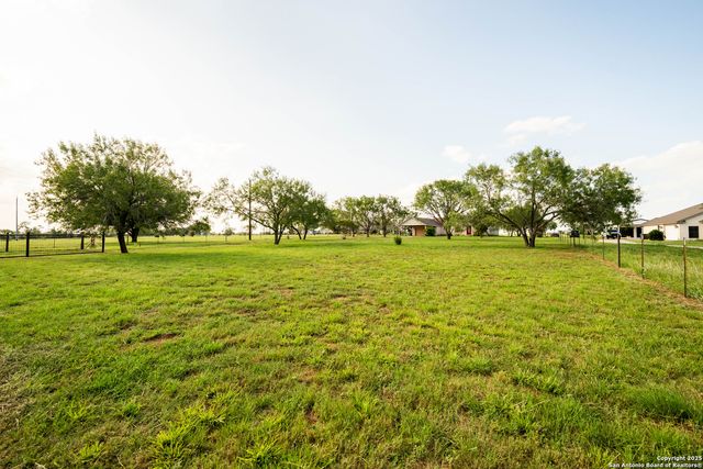 12905 Pittman, Adkins, TX 78101