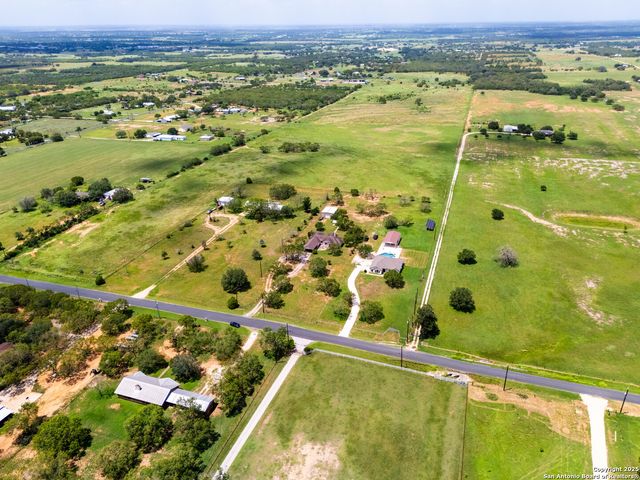 12905 Pittman, Adkins, TX 78101