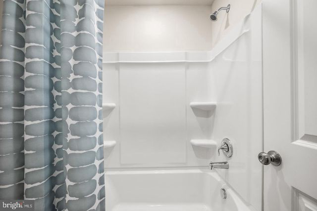 14 ZINC LN, Phoenixville, PA 19460