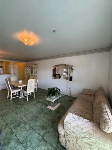 11410 Brookshire 227, Downey, CA 90241