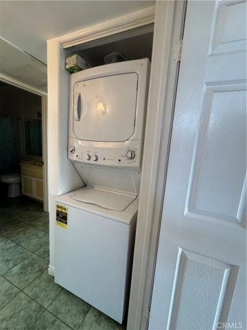 11410 Brookshire 227, Downey, CA 90241