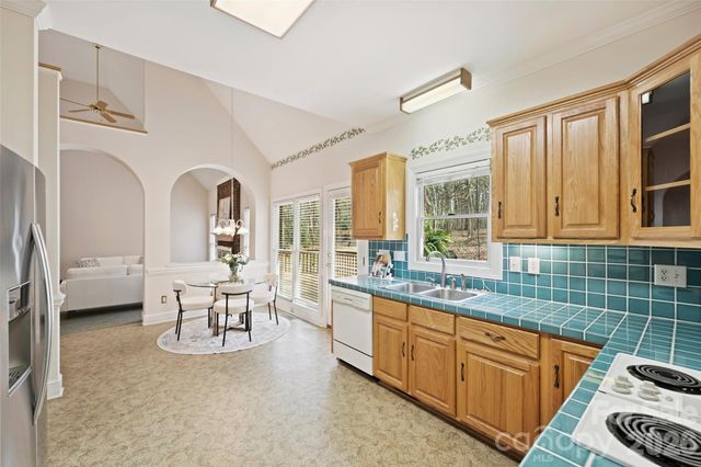 144 Pin Oak Lane, Mooresville, NC 28117